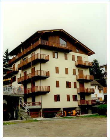1992-1995 Trasformazione stabile per seconda casa 19 alloggi e box - Via Villaggio Alpino 2 - Sauze d'Oulx (TO)